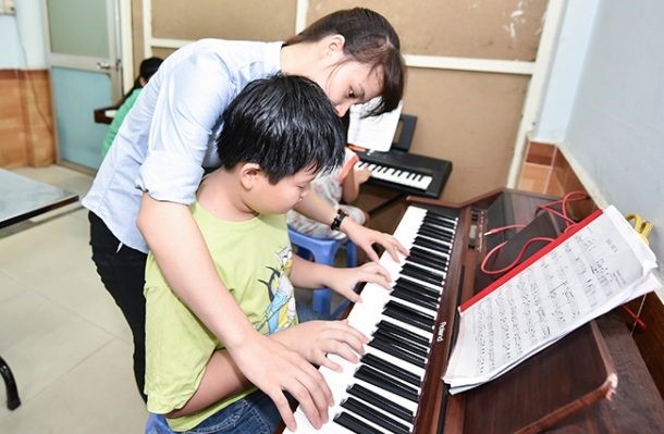 Gia sư dạy đàn Organ tại nhà